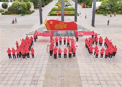 【两会@你】黑龙江省人大代表周再利：智能制造、绿色低碳赋能制造企业高质量发展